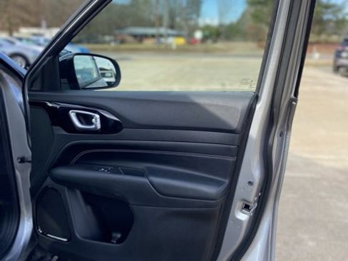 Used 2022 Jeep Compass Altitude image 13