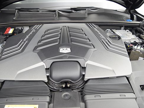 Used 2019 Lamborghini Urus AWD/4WD image 20