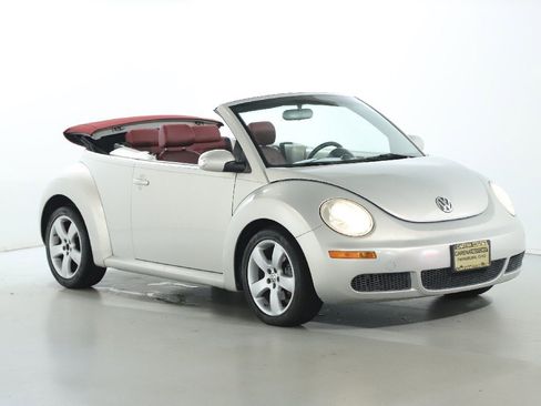 Used 2009 Volkswagen Beetle Blush image 14