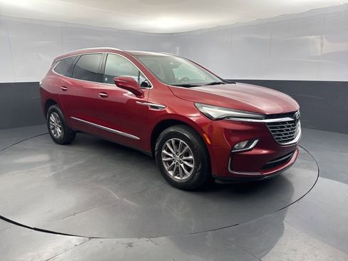 Used 2024 Buick Enclave Premium image 7