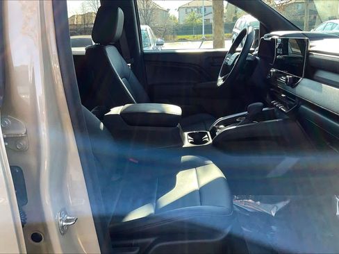 Used 2024 Chevrolet Colorado Trail Boss w/ Advanced Trailering Package image 10