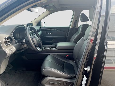 Used 2025 Honda Pilot Elite image 21
