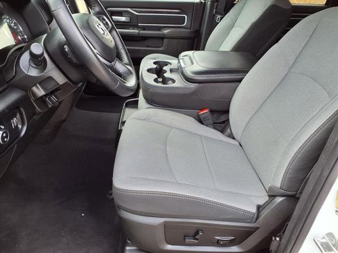 Used 2024 RAM 2500 Big Horn w/ Bed Utility Group image 3