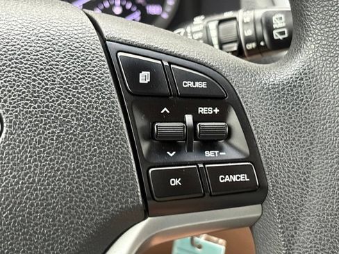 Used 2016 Hyundai Tucson SE w/ Option Group 02 AWD/4WD image 17