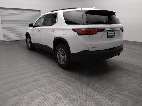 Used 2023 Chevrolet Traverse LT FWD image 5
