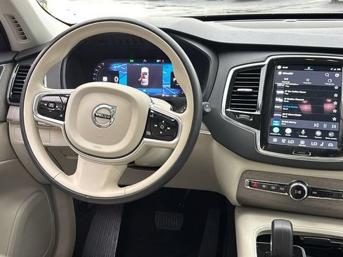 Certified 2024 Volvo XC90 B6 Plus AWD/4WD image 7