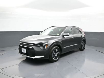 Certified 2025 Kia Niro EX w/ EX Cold Weather Package