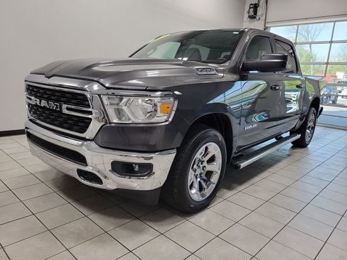 Used 2022 RAM 1500 Big Horn AWD/4WD image 3