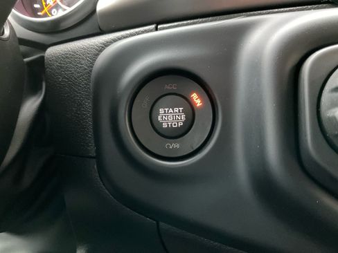 Used 2023 Jeep Wrangler Unlimited Sport image 22