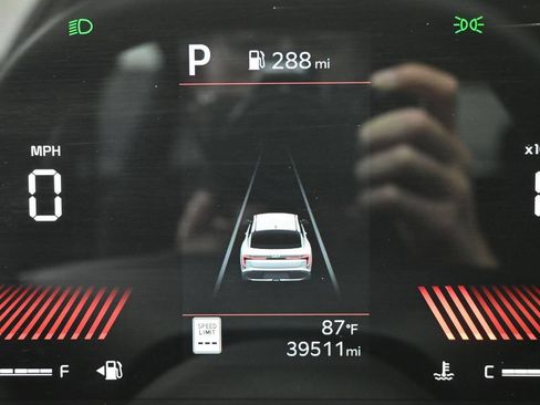 Used 2025 Kia K4 FWD image 9