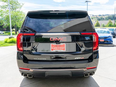 New 2026 GMC Yukon XL AT4 Ultimate AWD/4WD image 6