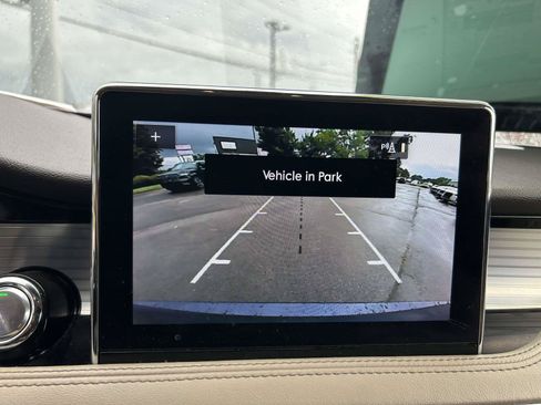 Certified 2022 Lincoln Corsair FWD w/ Premium Package image 24