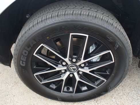 Used 2026 Lexus GX 550 w/ Cold Area Package image 26