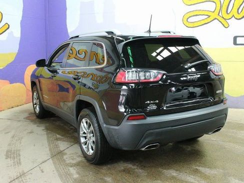 Used 2021 Jeep Cherokee Latitude Lux w/ Comfort/Convenience Group image 6