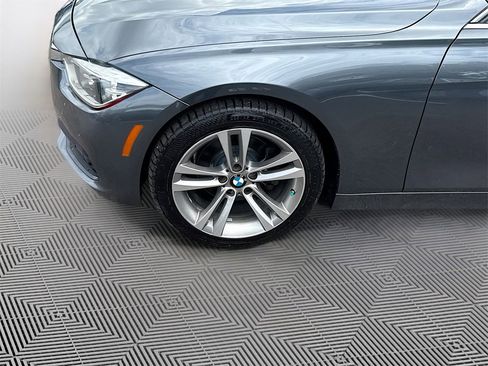 Used 2017 BMW 330i Sedan image 34