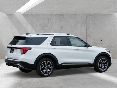 Certified 2025 Ford Explorer Platinum w/ Ultimate Package AWD/4WD image 3