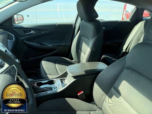 Used 2023 Chevrolet Malibu RS FWD image 4
