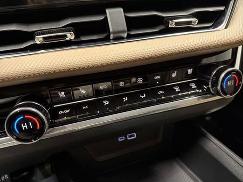 New 2026 Chevrolet Equinox ACTIV w/ Convenience Package III image 30