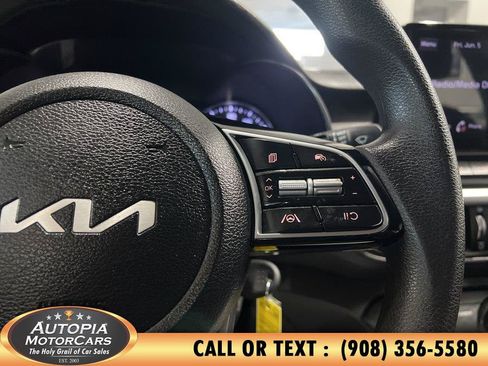 Used 2024 Kia Forte LXS FWD image 22