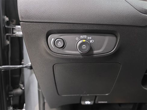 Used 2024 Buick Encore GX Avenir w/ Avenir Convenience Package image 26