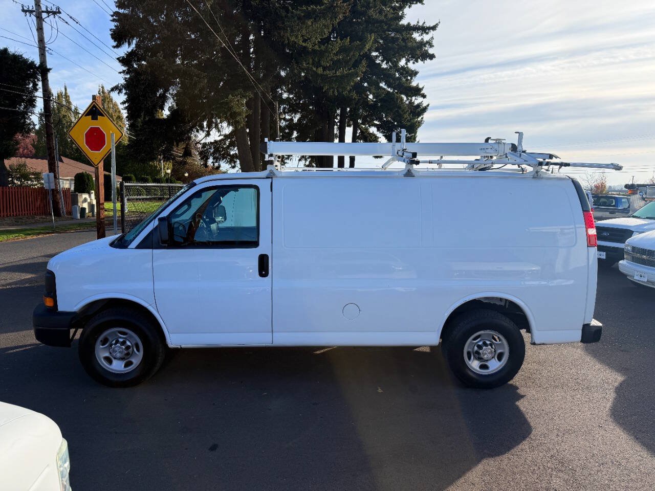 Used 2016 Chevrolet Express 2500 w/ Cold Climate Package RWD image 6