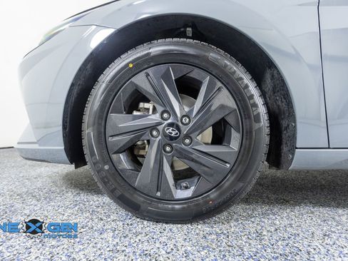 Used 2021 Hyundai Elantra SEL FWD image 44