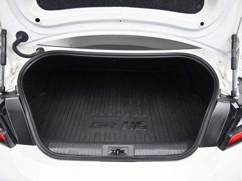 Used 2025 Toyota GR86 Premium w/ Performance Package RWD image 38