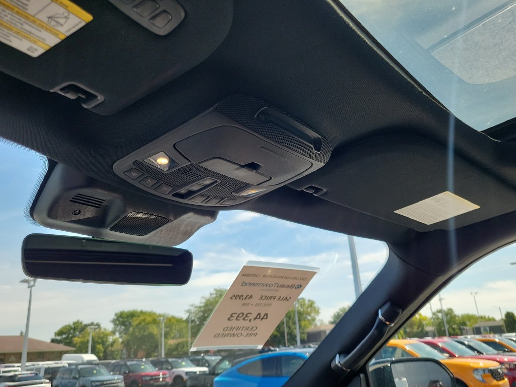 Used 2022 Lincoln Navigator L Reserve AWD/4WD image 30