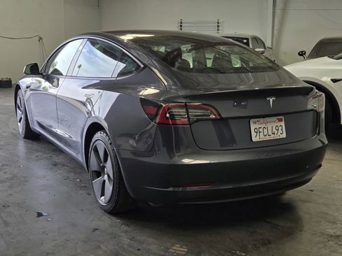 Used 2023 Tesla Model 3 Standard Range image 2
