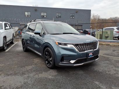 Used 2024 Kia Carnival SX