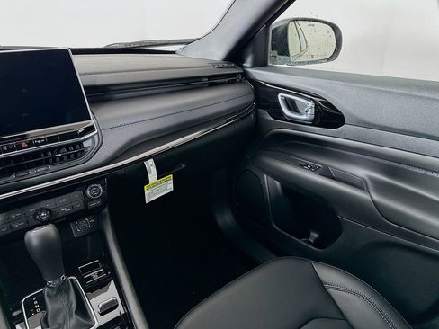 New 2026 Jeep Compass Limited image 29