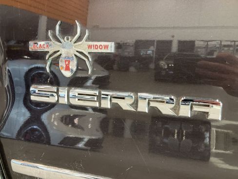 Used 2014 GMC Sierra 1500 SLT w/ SLT Preferred Package image 10