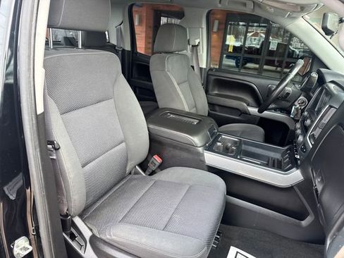 Used 2017 Chevrolet Silverado 1500 LT w/ Midnight Edition image 26