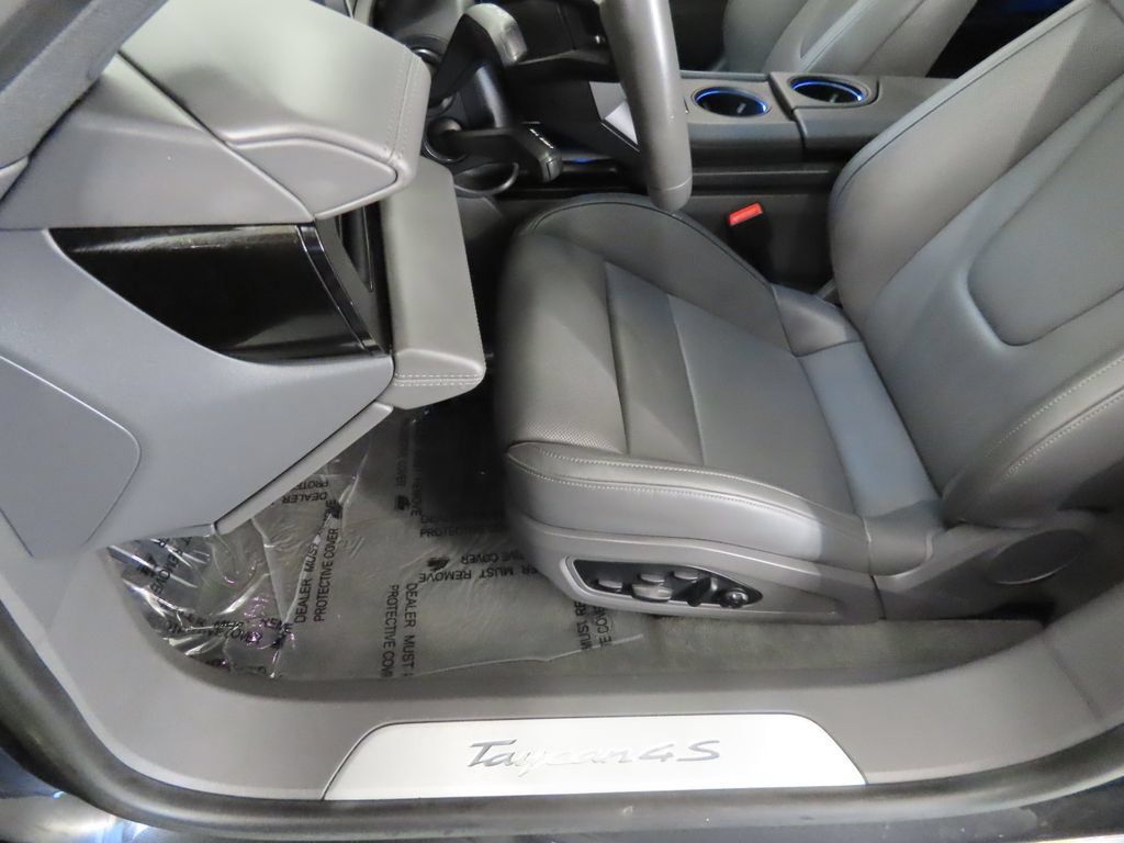 Certified 2023 Porsche Taycan 4S w/ Performance Package AWD/4WD image 36