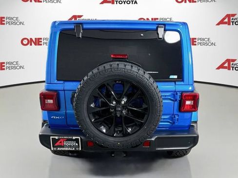 Used 2021 Jeep Wrangler Unlimited Sahara w/ Cold Weather Group AWD/4WD image 6