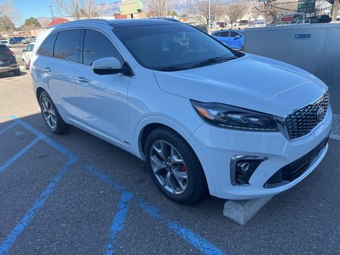 Used 2019 Kia Sorento SX w/ SX Touring Package image 2