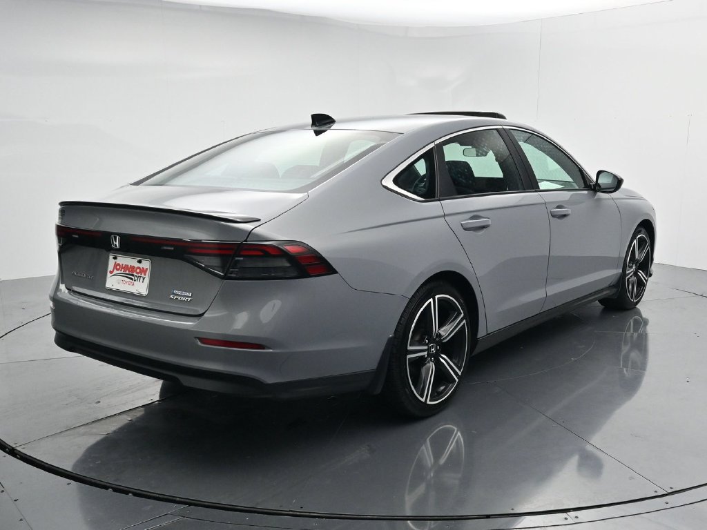 Used 2023 Honda Accord Sport image 7
