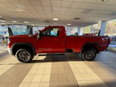 Used 2025 GMC Sierra 3500 SLE image 2