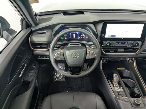 Certified 2026 Toyota Grand Highlander AWD Hybrid image 35