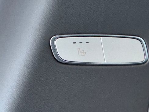 Used 2024 Mercedes-Benz G 550 image 24