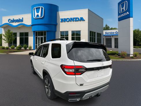 Certified 2023 Honda Pilot Elite image 4