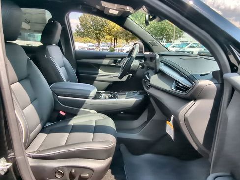 New 2025 Buick Enclave Preferred w/ Power Package image 28