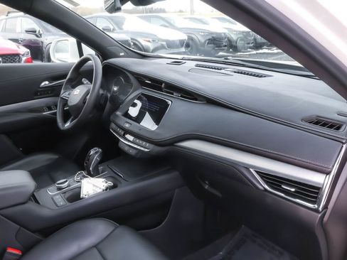 Used 2019 Cadillac XT4 Premium Luxury w/ Driver Awareness Package image 33