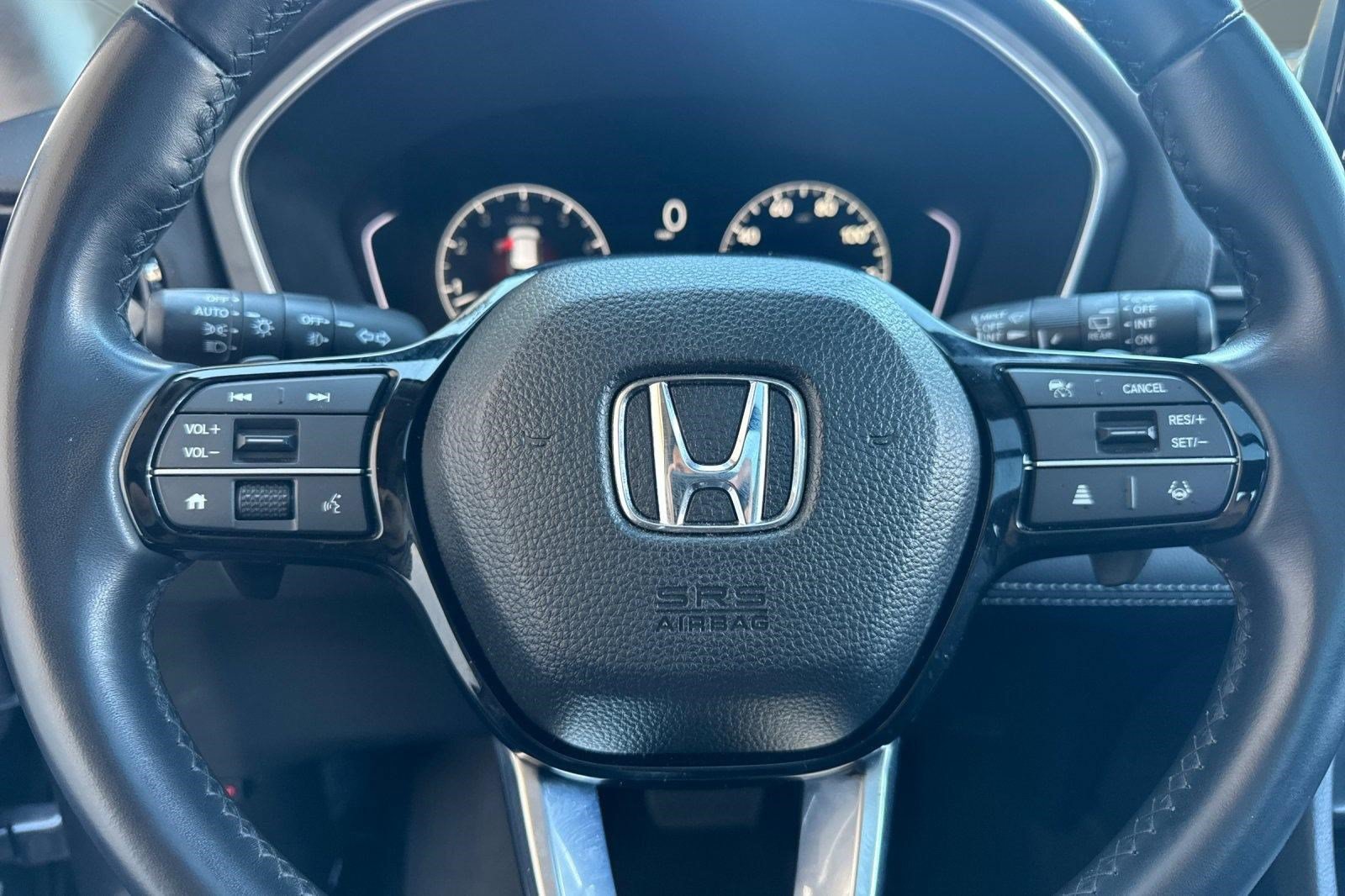 Certified 2025 Honda Pilot Touring image 10