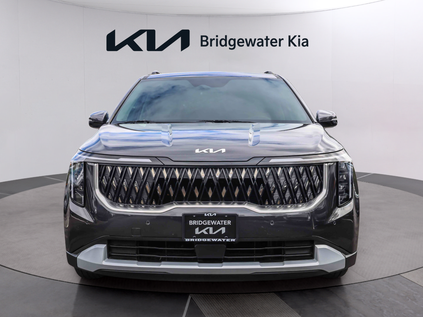 Used 2026 Kia Carnival EX FWD image 2
