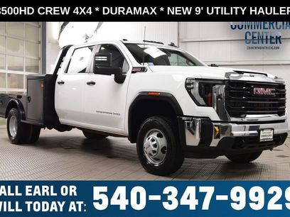 Used 2024 GMC Sierra 3500 Pro w/ Convenience Package
