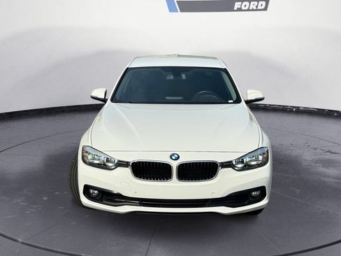 Used 2016 BMW 320i xDrive Sedan AWD/4WD image 8