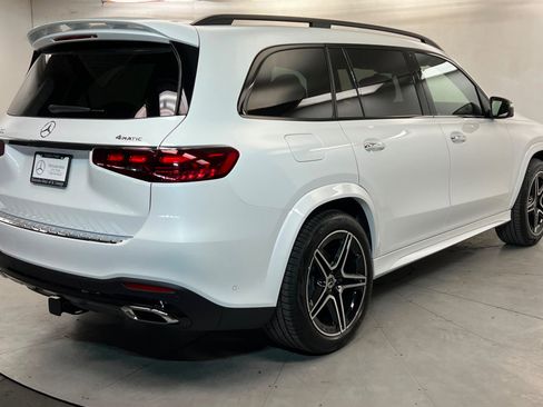New 2026 Mercedes-Benz GLS 450 4MATIC image 5