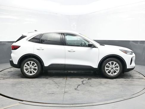 Used 2023 Ford Escape Active w/ Tech Pack #1 FWD image 8