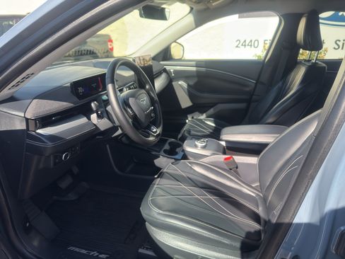 Used 2023 Ford Mustang Mach-E Select RWD image 9